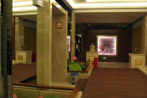 重庆大爷按摩店：地道手法，放松一整天的疲惫！